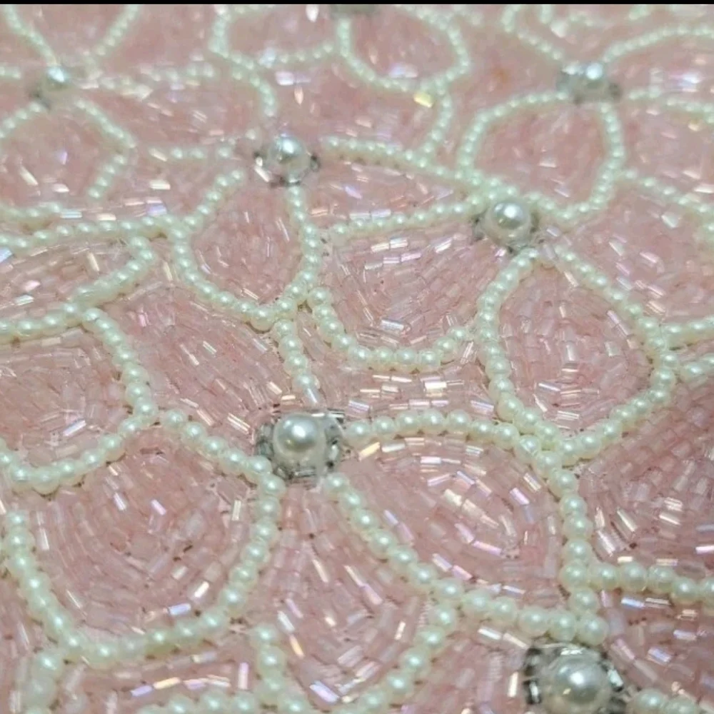 Cupcakes Cashmere Pink Valentines Heart Pearl Shimmer Beaded Placemat Decor NEW